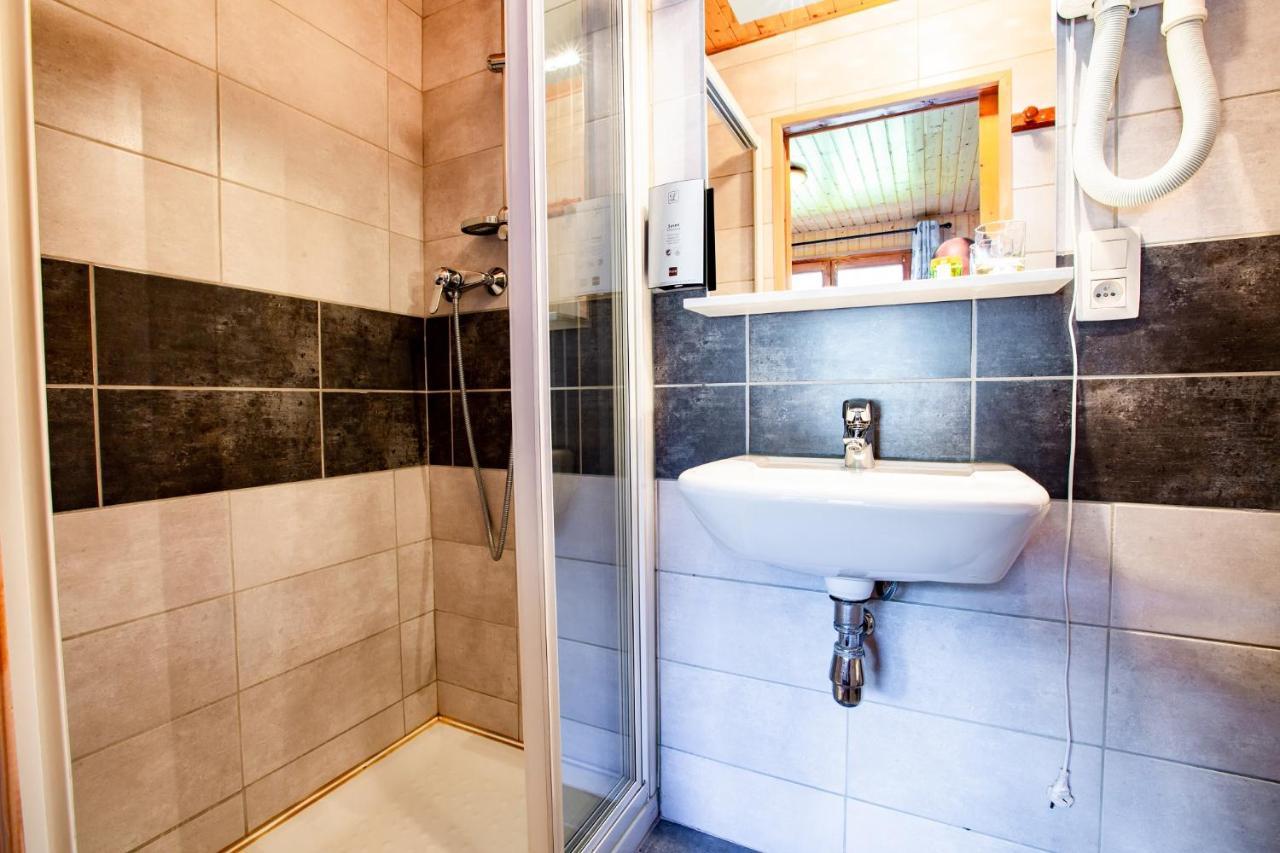 Hotel Les Bruyeres Morzine Exterior photo